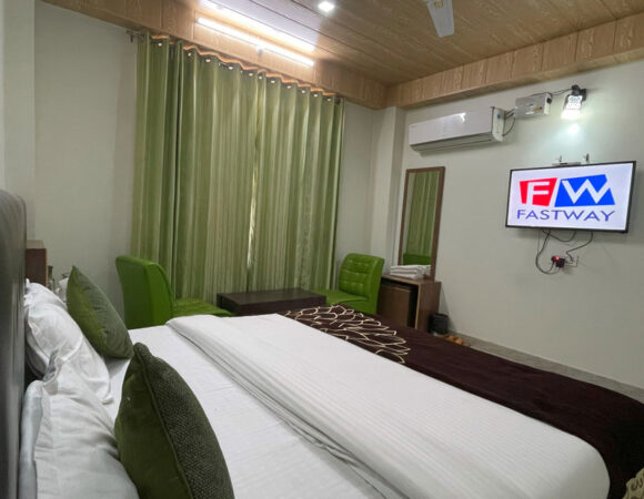 Hotel Sarla Regency